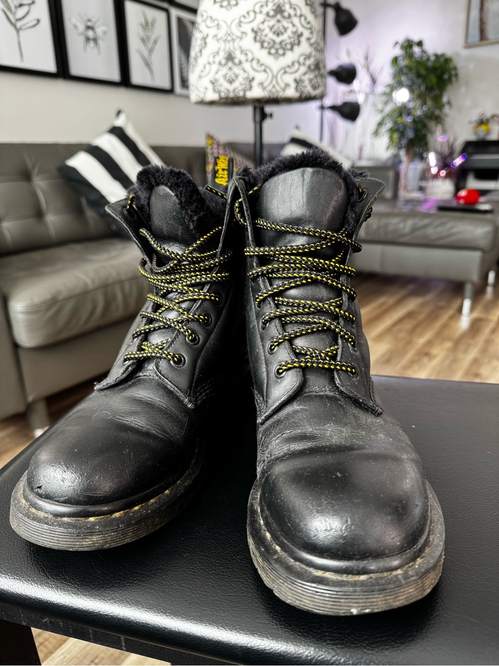 Dr. Martens Black Leather Lace-Up Winter Boots Women’s US 7